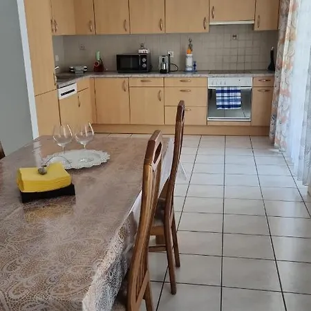 Apartment Casa Manuela Tra Bellinzona Locarno E Lugano